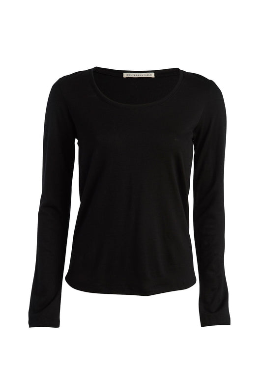 Detailed with a scoop neckline, this layering piece in ethical wool is soft and breathable designed for comfort and versatility in your everyday life.