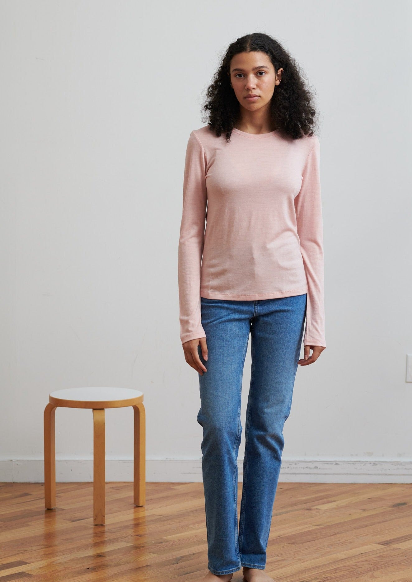 Luxury essentials in ethical wool designed for comfort and versatility in your everyday life.