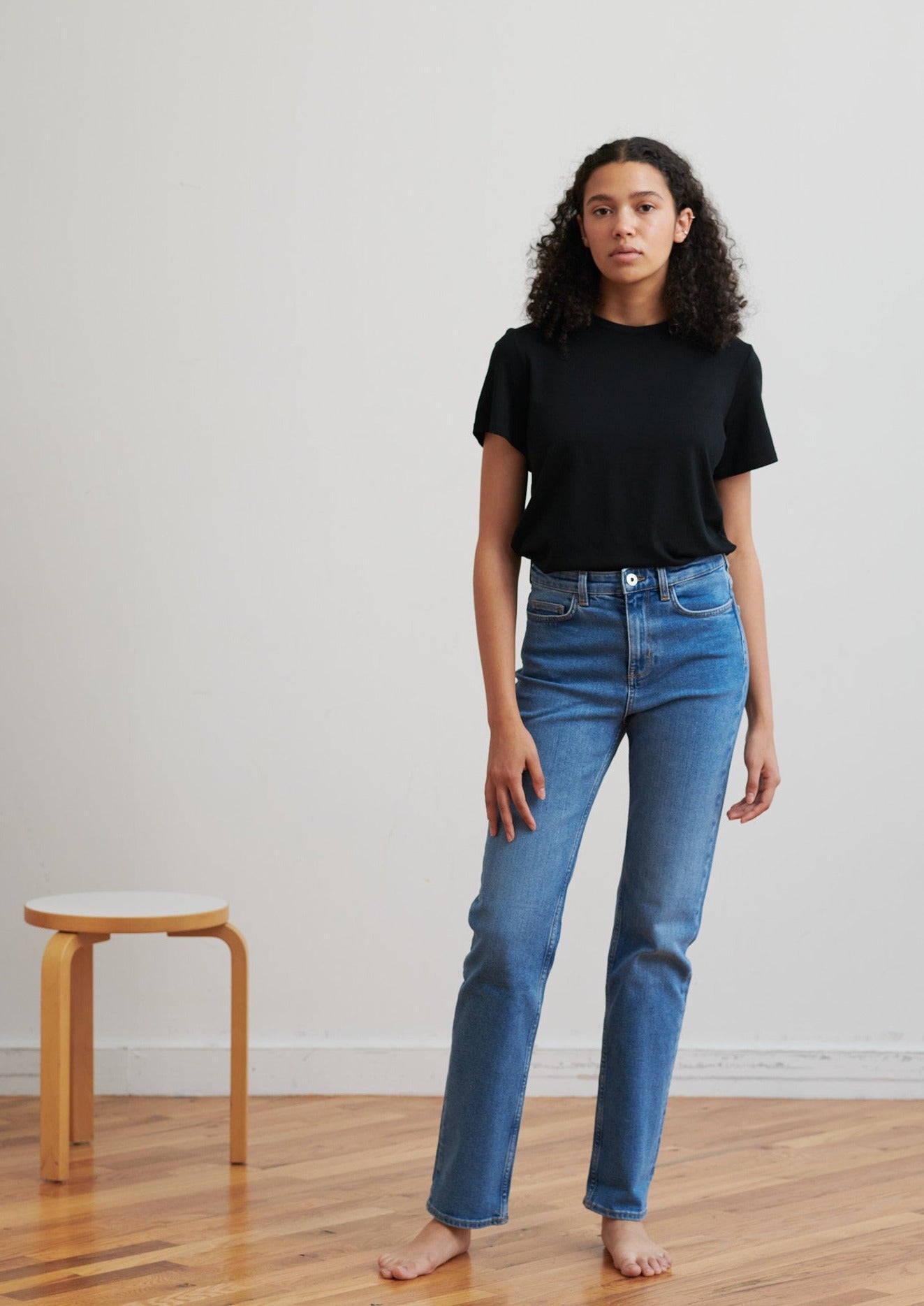 Classic t-shirt in lightweight merino is soft and breathable to wear all seasons—Shop luxury essentials in ethical, sustainable, and traceable wool.