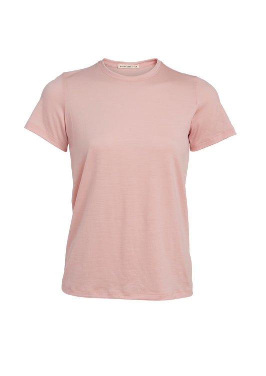 An elevated essential, this classic t-shirt made in New Zealand from 100% traceable merino wool is soft and lightweight to wear all seasons.