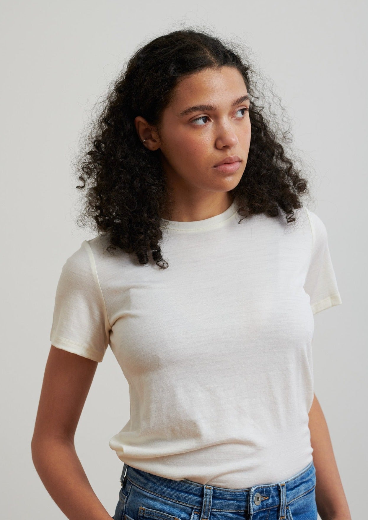 A wardrobe essential, this classic t-shirt in ethical wool is soft and breathable and designed to wear all seasons.